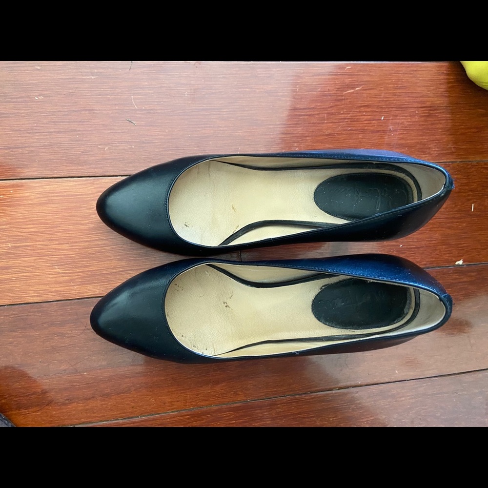 Cole Haan 3 inch black heels